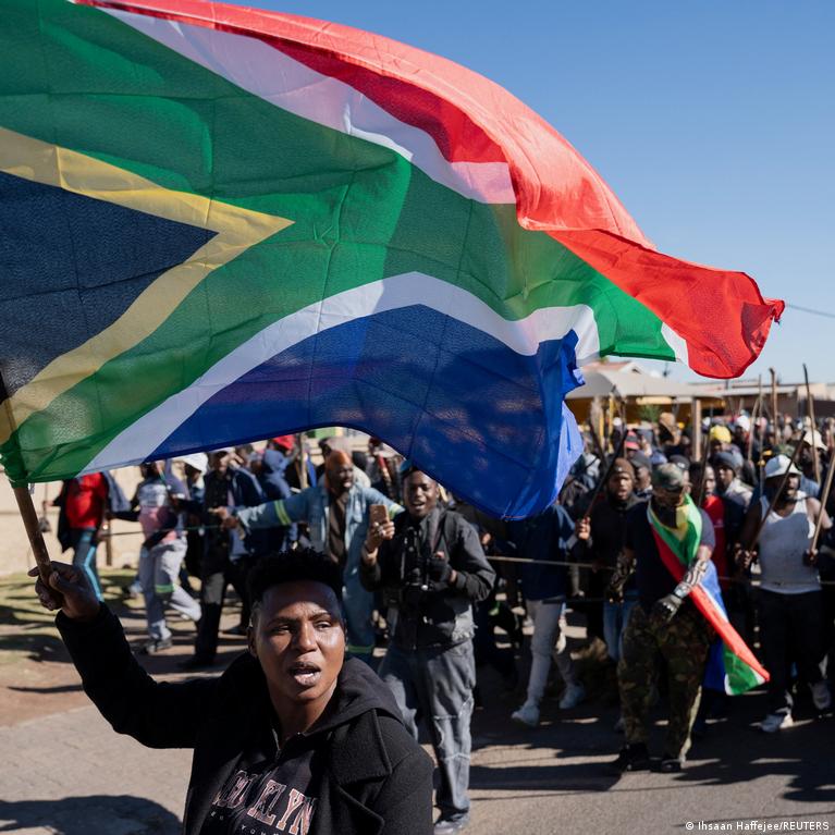 Piet Afrikos Migracijos Kriz Ramaphosa Planas Susiduria Su Abejonmis