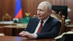 Putinas pripažino kuro trūkumus dėl Ukrainos smūgių