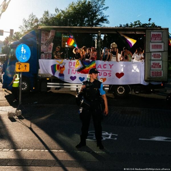 Slovėnijoje LGBTQ+ bendruomenės padėtis po naujos vyriausybės sprendimų