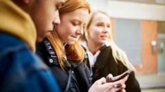 Socialini Tinkl Draudimas Jaunimui Drsus Bet Ne Visagalis Sprendimas