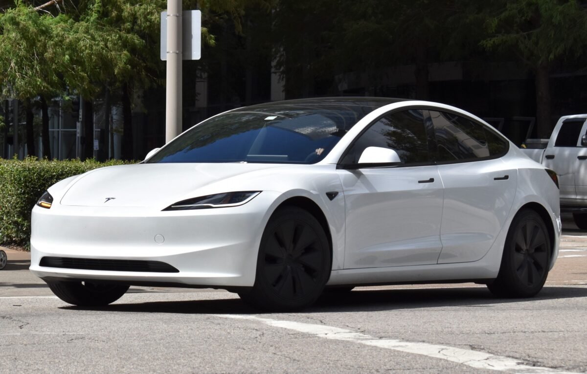 Teksase Vykusi Mirtina Tesla Avarija Kelia Teismin Gin Dl Autopiloto
