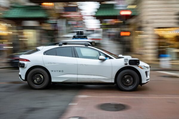 Waymo Ataukia 3871 Autonomin Automobil Dl Problem Statybos Zonose