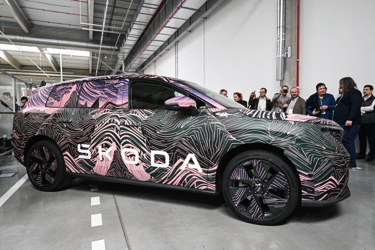 Škoda Peaq: naujas septynvietis elektromobilis su intriguojančiu dizainu