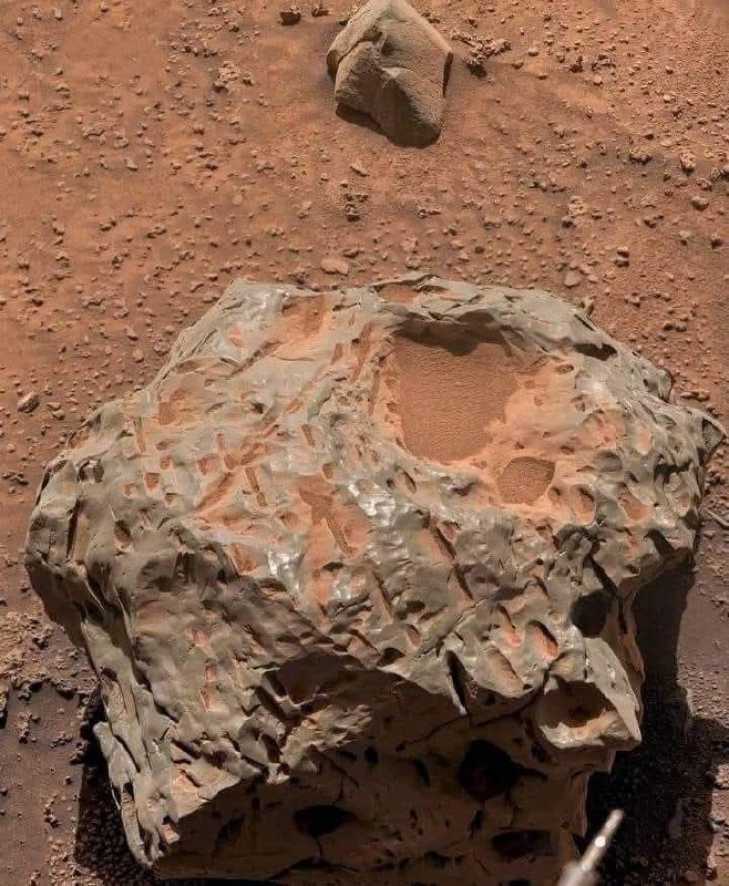 11251 Marso Paviršiuje Aptiktas Geležiesnikelio Meteoritas