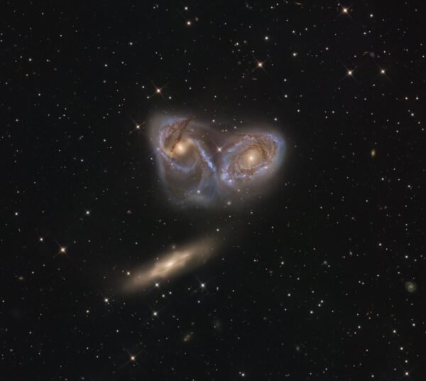 Trys galaktikos Paukščio Tako žvaigždyne: NGC 6769, NGC 6770 ir NGC 6771