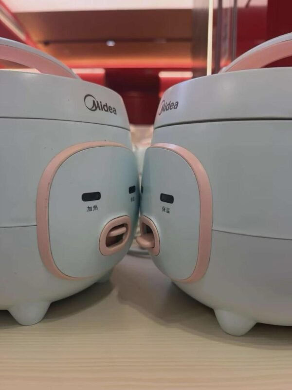 Midea pristatė naują dizainą – dvi besibučiuojančios ryžių viryklės