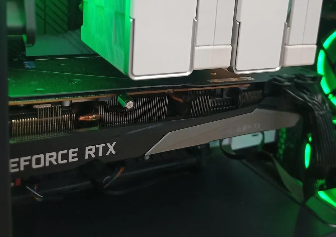 21273 Serbijos žaidėjo Tėvas Suremontavo Rtx 3070 Naudodamas Radij