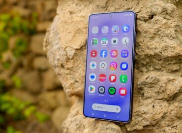 21319 Samsung Neigia Aparatūros Defektą Dėl Raudonų Dėmių Galaxy S