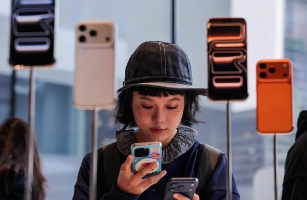 Apple pradėjo kelti iPhone kainas, pirmiausia paveikė Japoniją