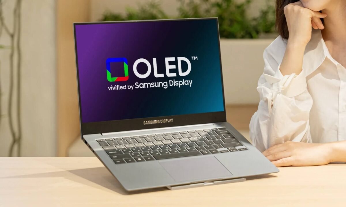 21334 Samsung Pristatė Naują Itin Ryškią Oled Panelę Nešiojamiesie