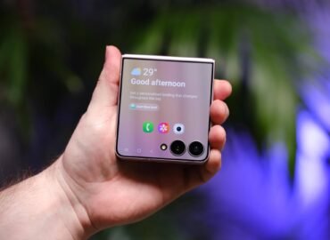 21346 Samsung Pristatė Ploniausią Ir Lengviausią Galaxy Z Flip 8 I
