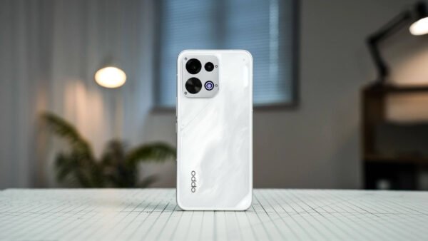 OPPO K15 pradėtas pardavinėti Kinijoje po K15 Pro ir K15 Pro+