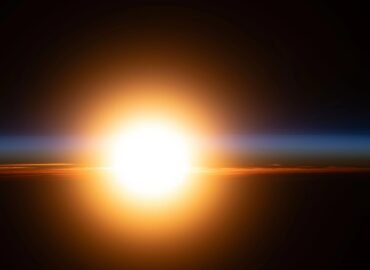 2612 Astronautas Užfiksavo įspūdingą Saulėtekį Iš Tarptautinės Ko