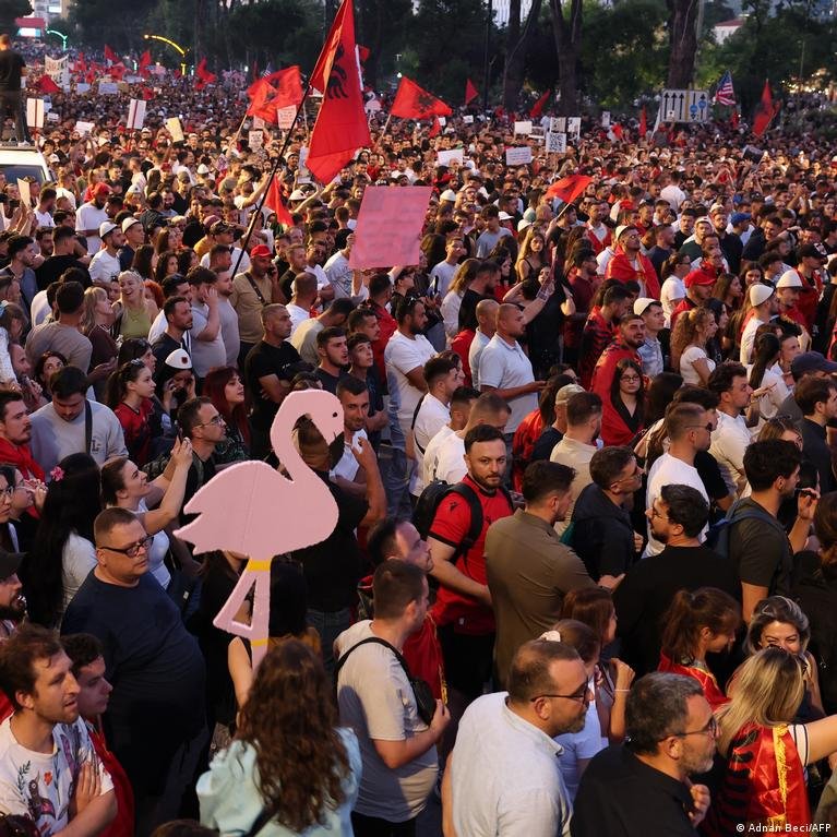 Albanijos Premjeras Rama Protestai Anti Trump Jg Scena