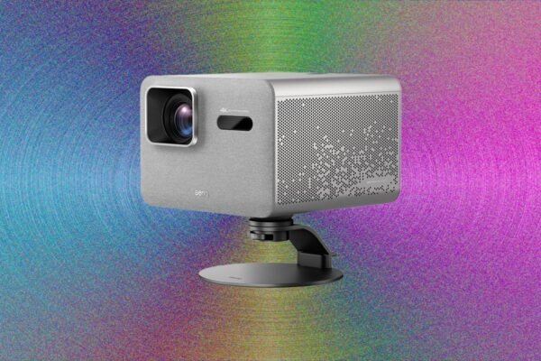 BenQ TK705STi 4K projektorius: vidutinio lygio pasirinkimas žaidėjams