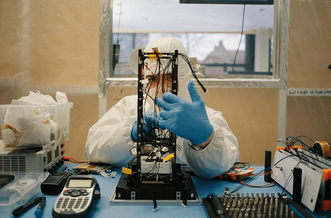 Brit Kosmoso Startuolis Orbit Paleido Ilgaamikumo Tyrim Laboratorij