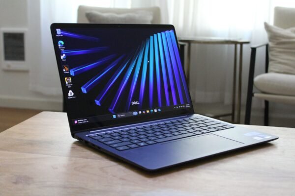 Dell 14S apžvalga: aukštesnė kaina atitinka kokybę