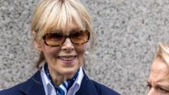 Donaldas Trumpas sumokėjo E. Jean Carroll 5 mln. dolerių kompensaciją