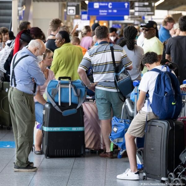 ES patvirtino naujas keleivių teises oro transportui