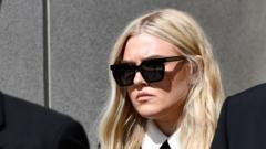 Erika Kirk susiduria teisme su vyro tariamu žudiku
