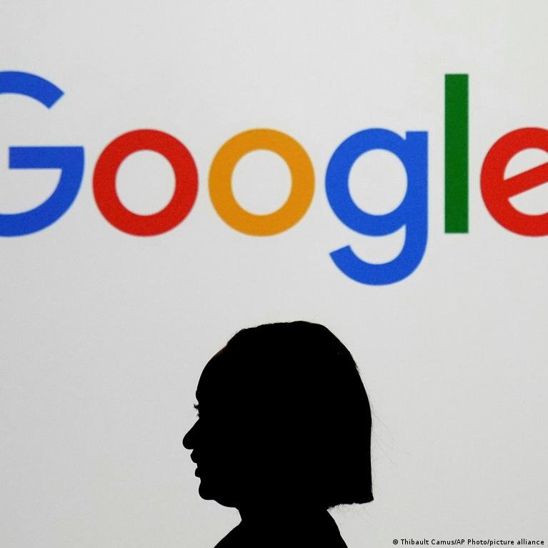 Europos Komisija Skyr Google 890 Mln Eur Baud U Konkurencijos Taisykli Paeidimus