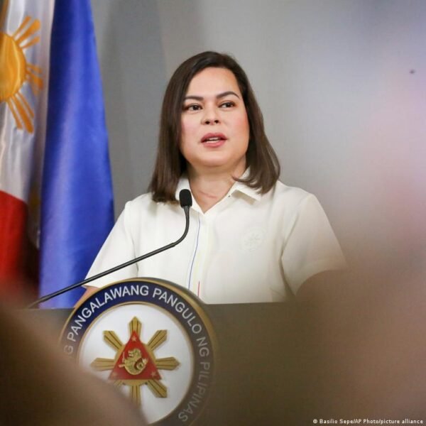 Filipinų demokratija išbandoma Duterte apkaltos procese