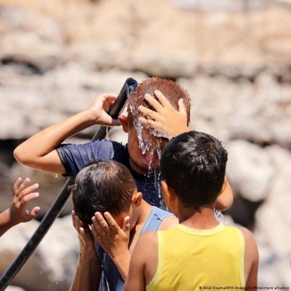 Gazos gyventojai tarp Hamas ir Izraelio: kasdienybės iššūkiai