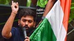 Indijoje tęsiasi protestai po policijos susidorojimo
