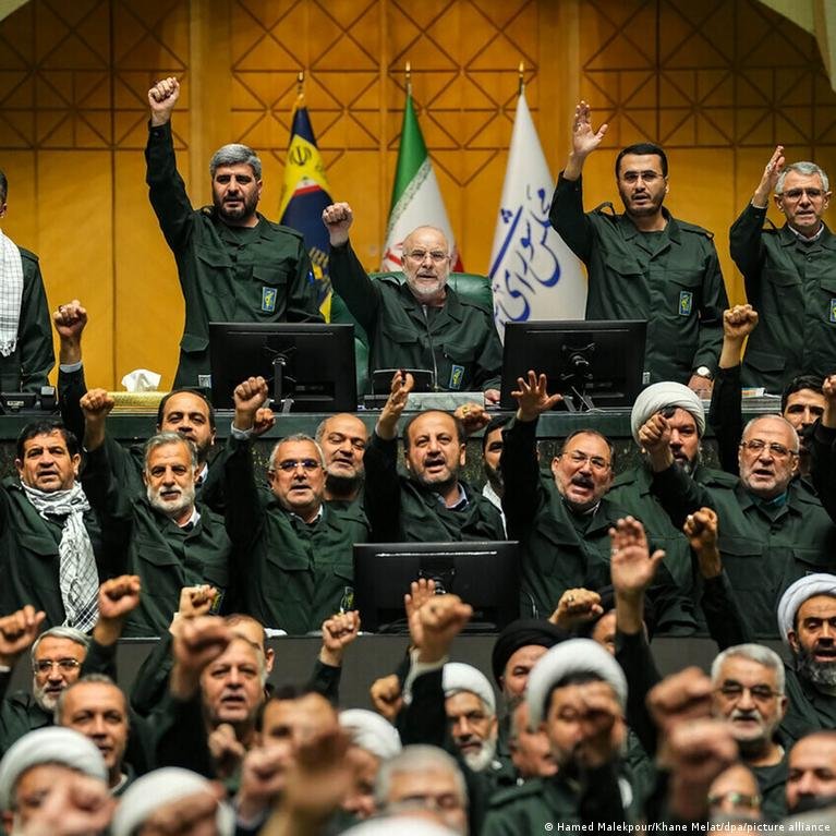 Iranas Stiprina Propagand Siekdamas Kerto Po Ajatolos Khamenei Mirties