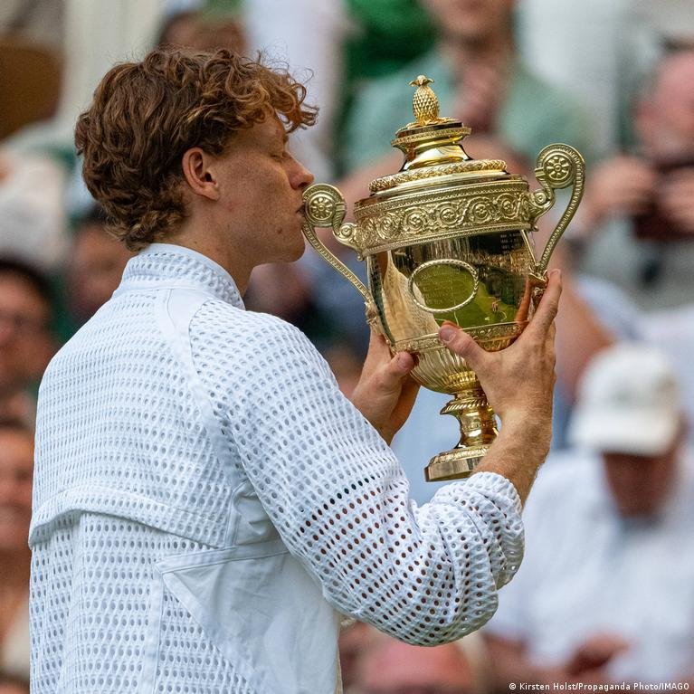 Jannik Sinner Ilaiko Vimbldono Titul Veiks Alexander Zverev