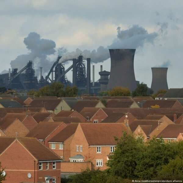 Kinijos kompanija siekia kompensacijos dėl JK kontrolės British Steel