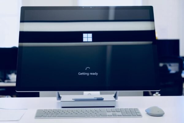 Microsoft išleido oficialius Windows 11 25H2 ISO vaizdus per Media Creation Tool