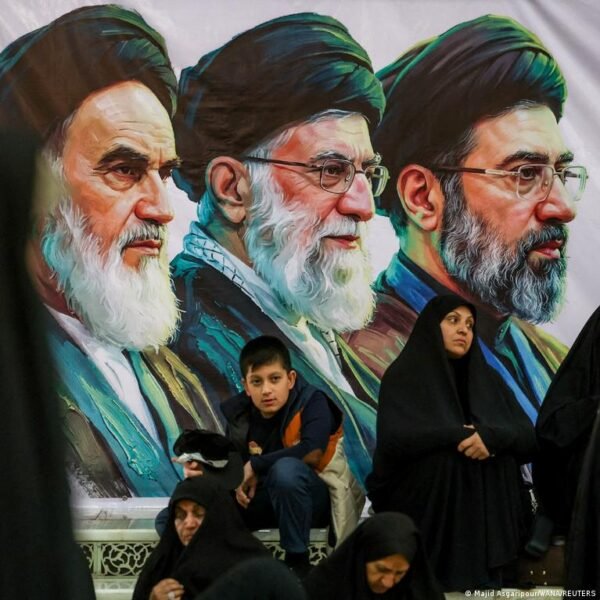 Mojtaba Khamenei tapo Irano aukščiausiuoju lyderiu: nauja tvarka formuojasi