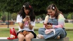 Paauglys atsisakė ieškinio dėl priklausomybės socialiniams tinklams prieš Meta