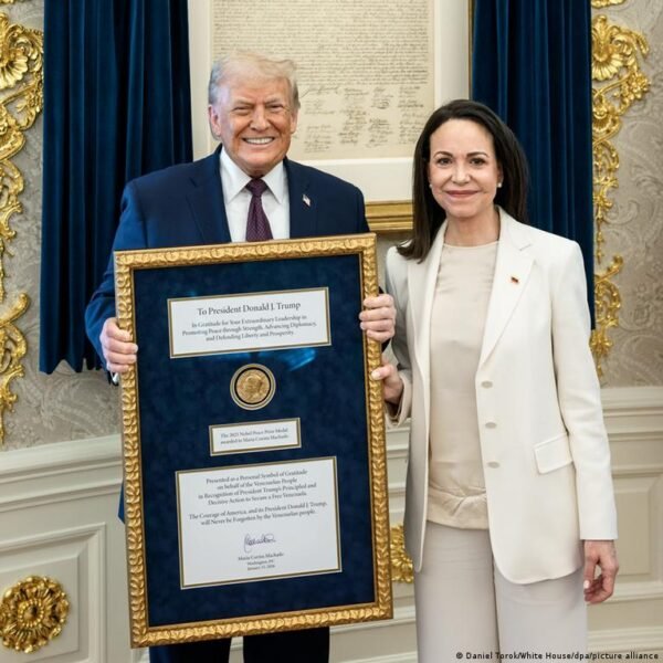 Trumpo parama Venesuelos opozicijos lyderei Machadui mažėja