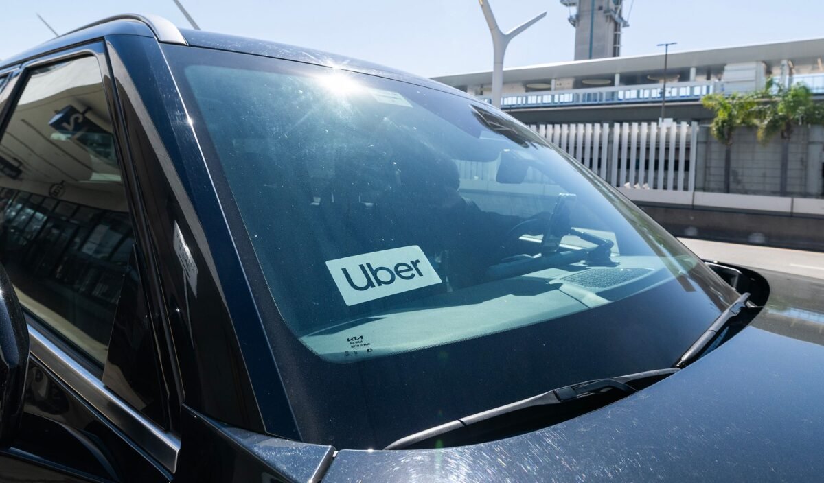 Uber Siekia Ltinti Autonomini Transporto Priemoni Pltr Kovodama Su Monopolijomis