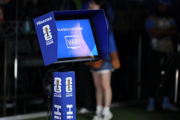 VAR sistemos iššūkiai 2026 m. pasaulio futbolo čempionate: problema – interpretacija