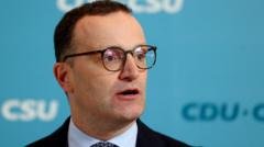 Vokietijos politikas Jens Spahn atsistatydina dėl surogacijos skandalo