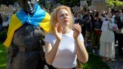 Zelenskis Atleidia Populiar Gynybos Ministr Ukrainoje Kyla Protestai