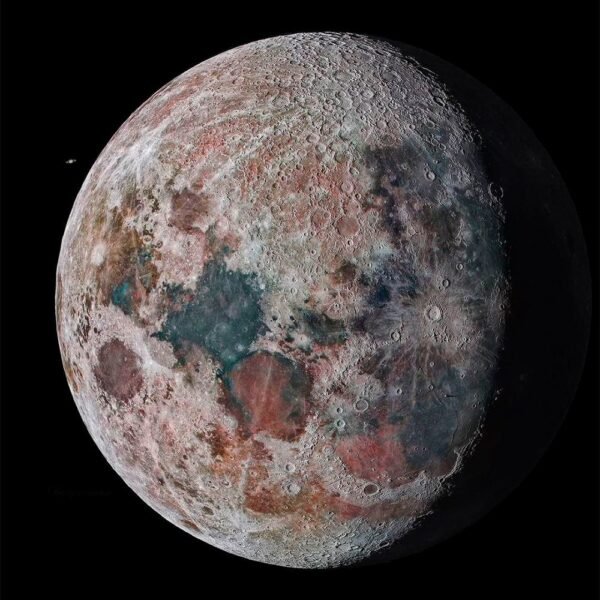 11267 Astronomijos Entuziastai Stebi Detalias Mėnulio Ir Saturno N