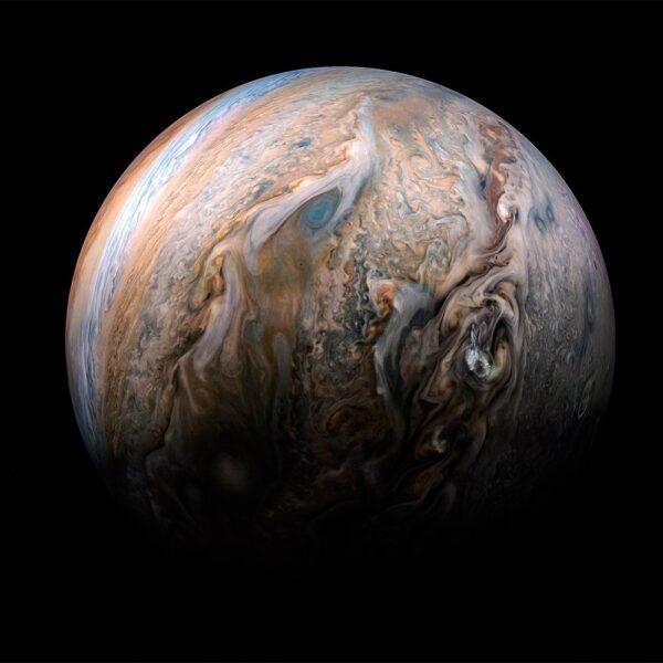 Jupiterio atmosferos tyrimai atskleidžia įspūdingus burbuliuojančius debesis