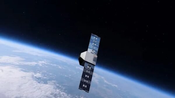 11779 Kreios Space Planuoja Pirmąjį Palydovą Su Oro įkvėpimo Varik