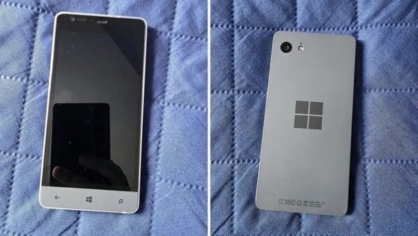 21496 Atidengtas Microsoft Surface Phone Prototipas Išskirtinės S