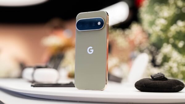 Google pristatė Pixel 11 Pro ir Pixel 11 Pro XL modelius