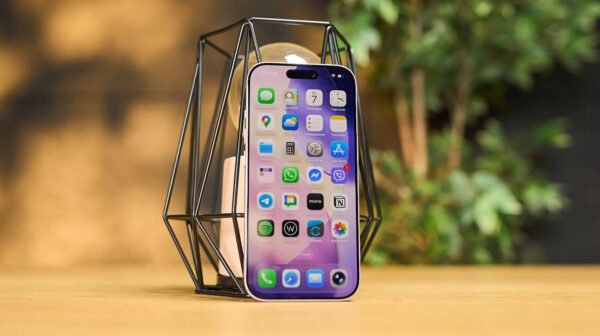 iPhone 18 turės 12 GB RAM ir mažesnį Dynamic Island, pasirodys 2027 m.