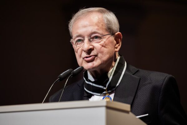 Mirė vengrų rašytojas Peteris Nadasas