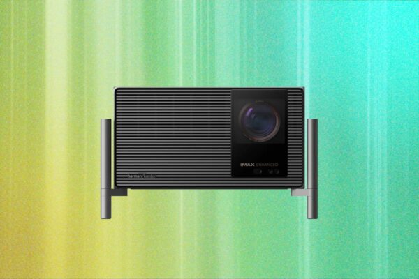 Geriausi namų kino projektoriai 2026 metais: XGIMI, Hisense, Leica ir kiti