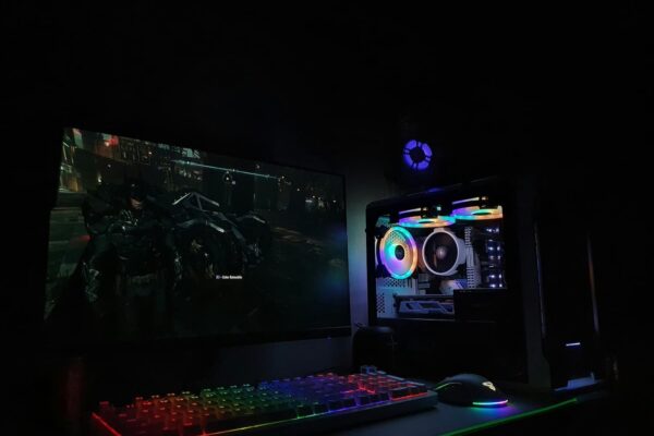 Microsoft išsprendžia Windows 11 žaidimų problemas, susijusias su RGB draiveriu
