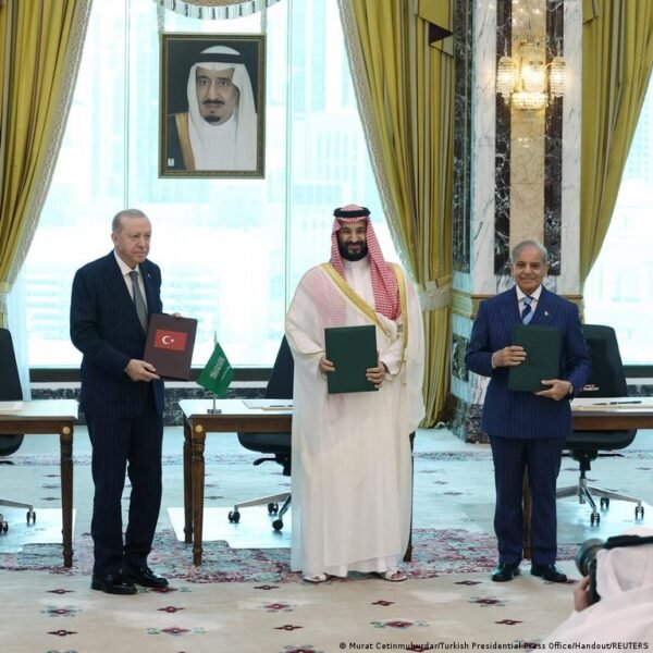 Naujas Gynybos Paktas Saudo Arabijos Turkijos Ir Pakistano Aljansas