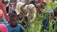Nigerijos prezidentas įsakė surasti pagrobėjus po internete paskelbto vaizdo įrašo